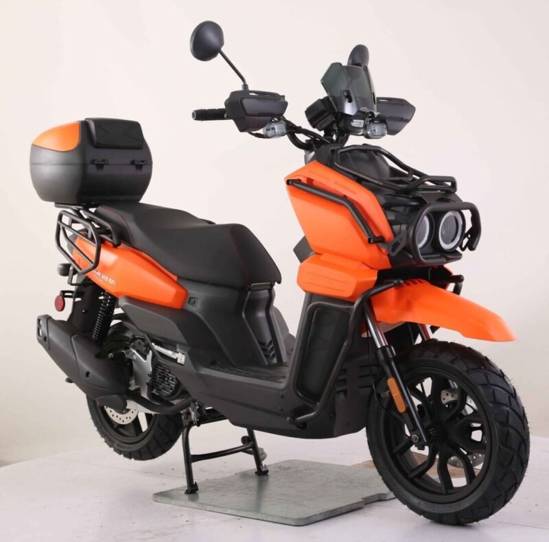 Vitacci Tank 200 EFI Matt Edition Scooter, 4-Stroke, Single Cylinder, Air-Cooled, 13-Inch Aluminum Rims For Sale - Image 3