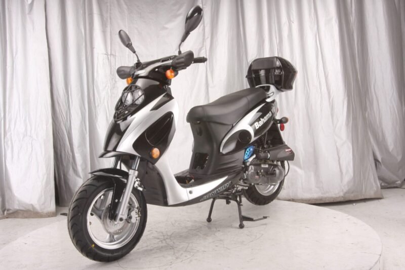 Vitacci Bahama 150cc Scooter, 4-Stroke, Single Cylinder, Air-FORCED Cooling, Electric & Kick Start For Sale - Image 3