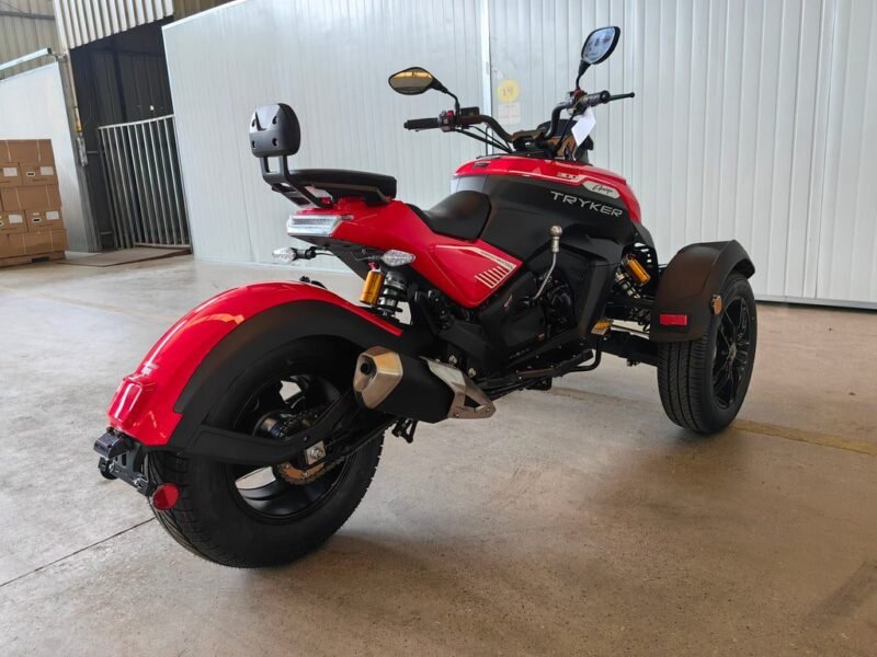 Amigo New 300cc EFI Tryker Trike Scooter, Fully Automatic with Reverse, 4-Stroke Single Cylinder, Water-Cooled, CARB Approved For Sale - Image 4