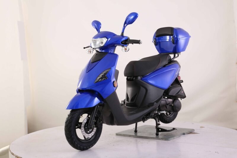 Vitacci Vogue 150cc Scooter, 4-Stroke, Single Cylinder, Air-Cooled, 10” Aluminum Rims For Sale - Image 7