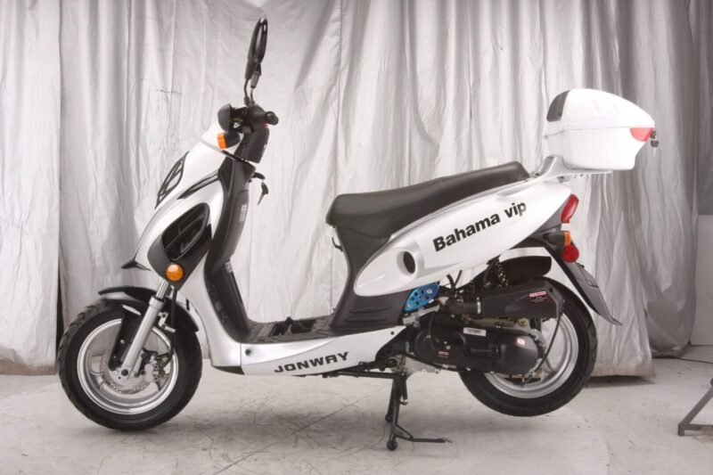 Vitacci Bahama 150cc Scooter, 4-Stroke, Single Cylinder, Air-FORCED Cooling, Electric & Kick Start For Sale - Image 8